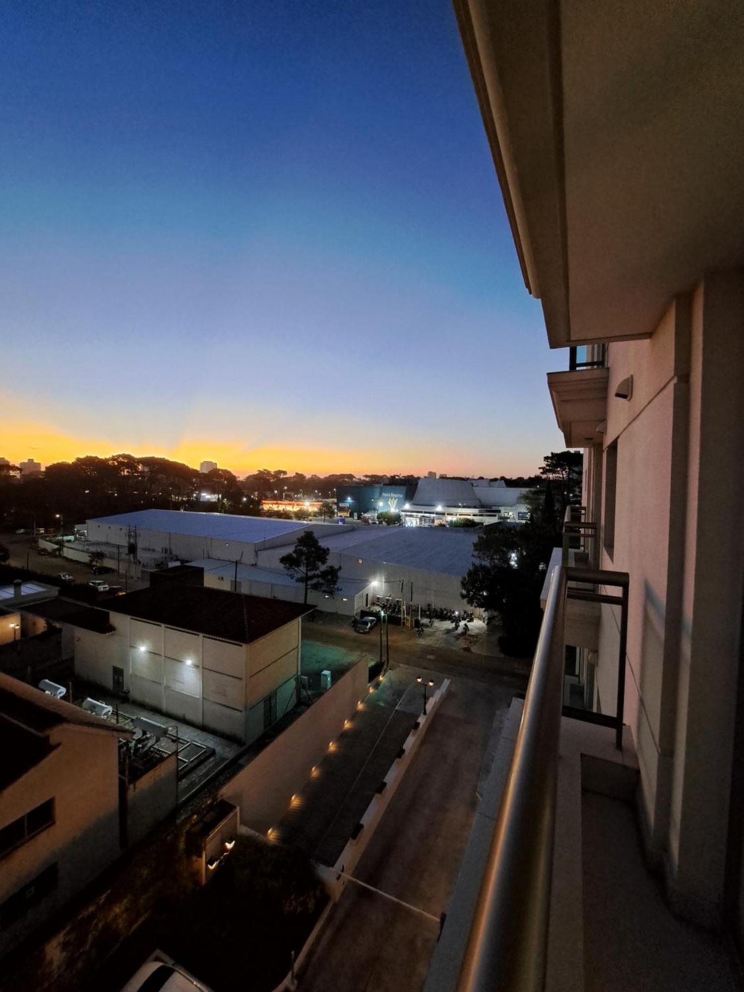 Monoambiente De Lujo En Place Lafayette - Ganadores Del Premio Award 2025 Punta del Este Zewnętrze zdjęcie